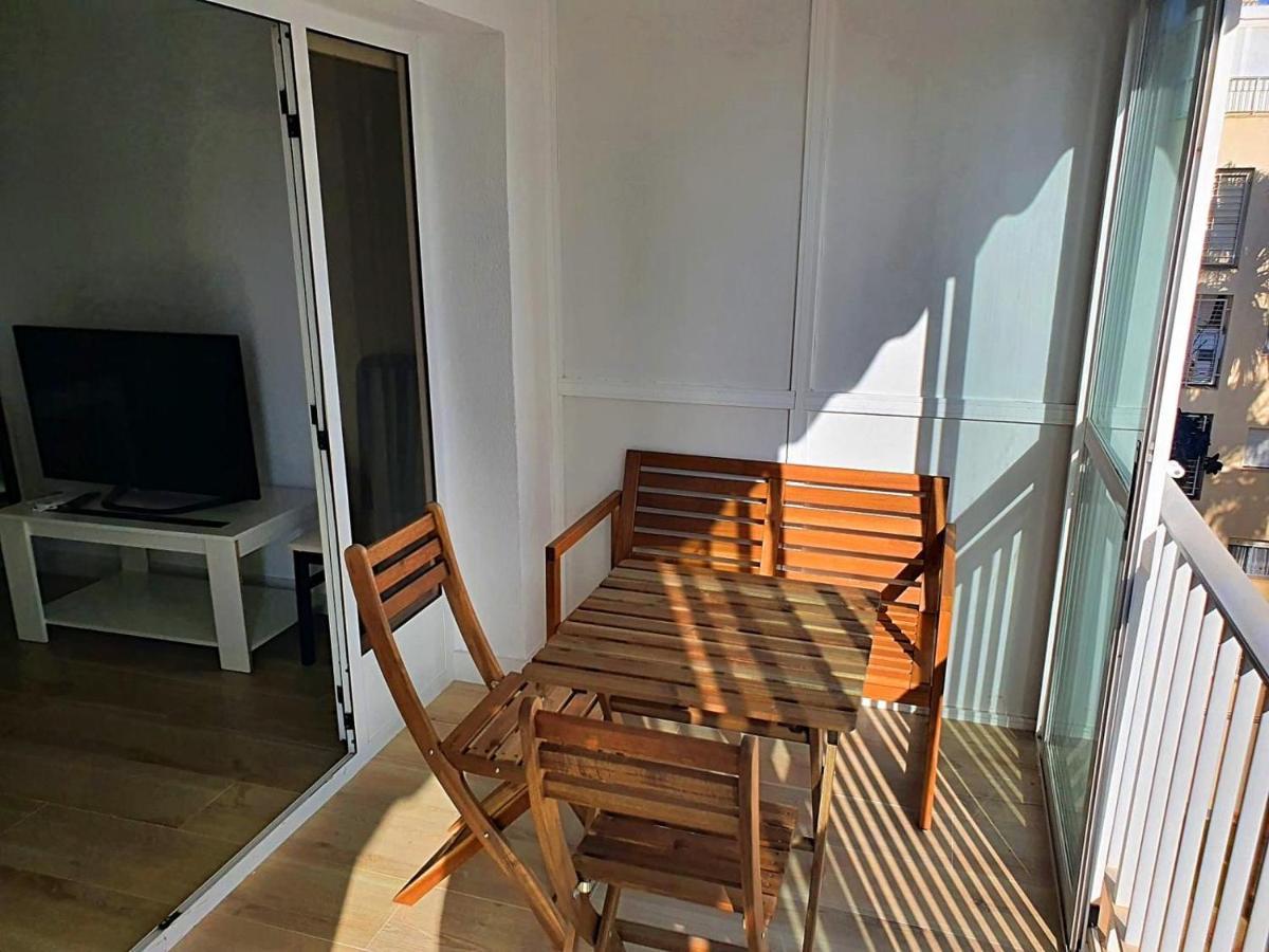 First Line Apartment With 3 Bedrooms And Seaviews Benidorm Exteriör bild